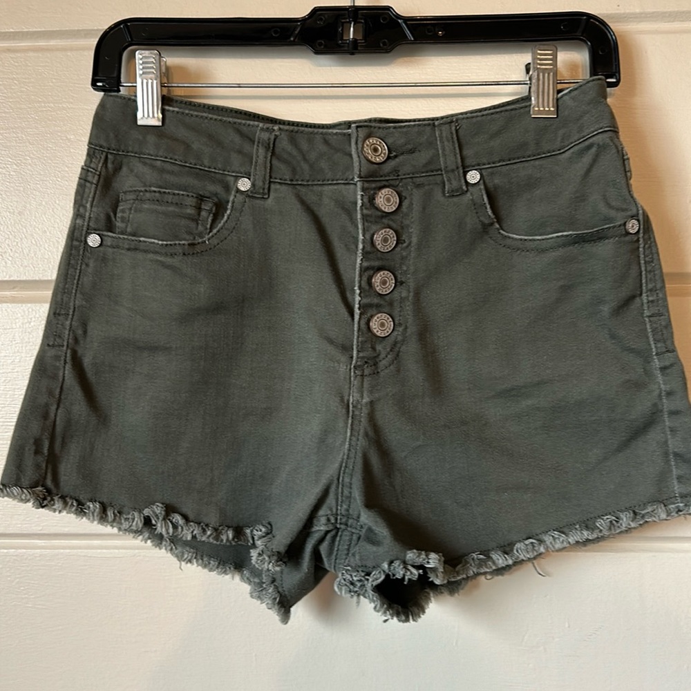 Button Closure High Rise Shorts Size 6